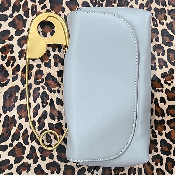 Gray and Gold Crossbody Bag with Structured Design - Picture 3 of 6